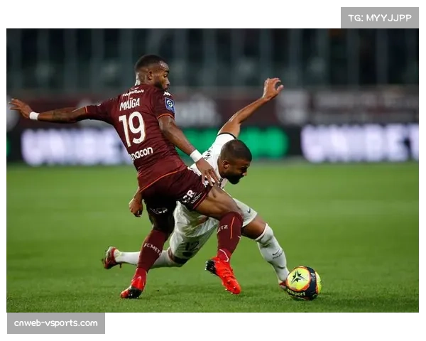 朗斯迎四连胜逼近榜首 梅斯失利难挡步伐 朗斯迎四连胜逼近榜首 梅斯失利难挡步伐